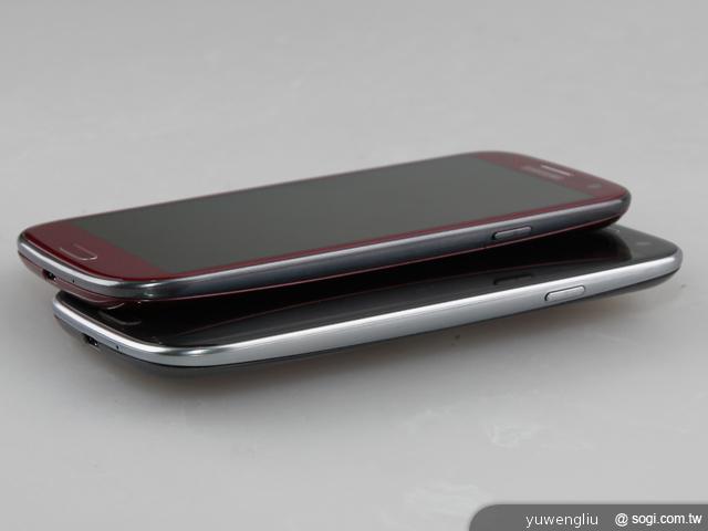三星GALAXY S3 i9300鈦灰銀、琥珀紅雙色圖賞