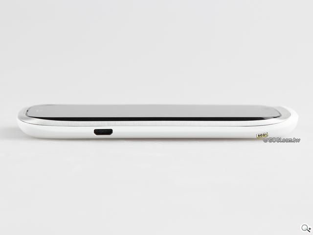 搭載Beats Audio音效的中階智慧機 HTC Desire X 搭載Beats Audio音效的中階智慧機 HTC Desire X