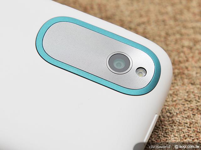 搭載Beats Audio音效的中階智慧機 HTC Desire X 搭載Beats Audio音效的中階智慧機 HTC Desire X