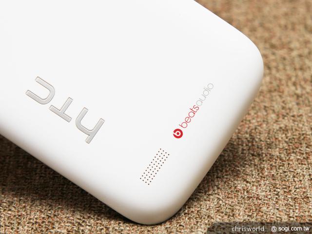 搭載Beats Audio音效的中階智慧機 HTC Desire X 搭載Beats Audio音效的中階智慧機 HTC Desire X
