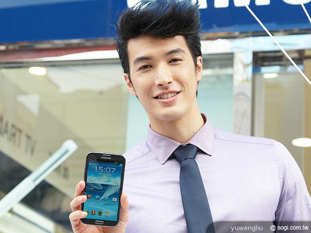 搶市占！傳三星Note 4九月底火速在台開賣