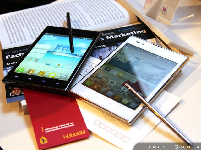 LG Optimus Vu 5吋智慧機 中華獨賣 單機20900 LG Optimus Vu 5吋智慧機 中華獨賣 單機20900