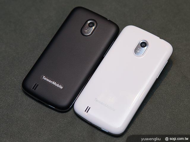 台哥大推Amazing A2抗漲4吋雙核機 單機4990