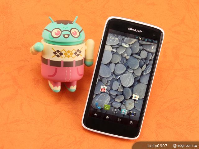 Sharp SH630E亞太智慧新秀 雙卡雙待雙核心！