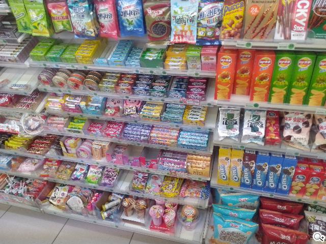 夏普SH837W雙核機 4.7吋、Super LCD 3螢幕