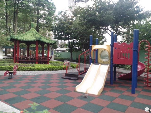 夏普SH837W雙核機 4.7吋、Super LCD 3螢幕