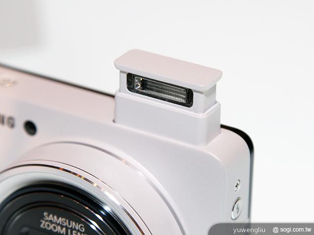 三星GALAXY Camera智慧相機跨界登台 單機16,900元