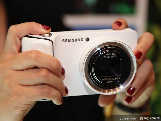 三星GALAXY Camera智慧相機跨界登台 單機16,900元