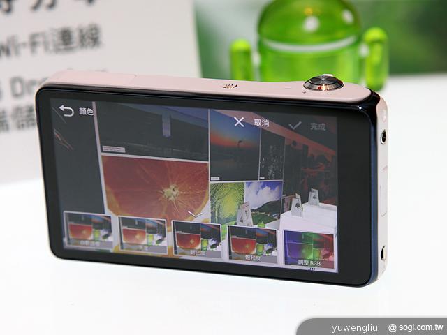 三星GALAXY Camera智慧相機跨界登台 單機16,900元