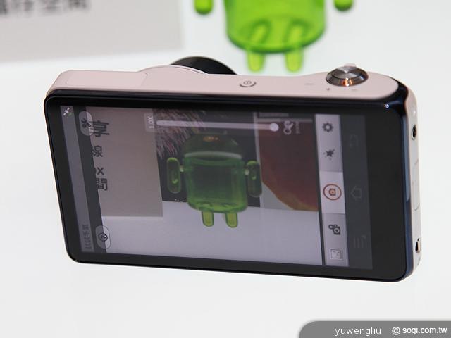 三星GALAXY Camera智慧相機跨界登台 單機16,900元