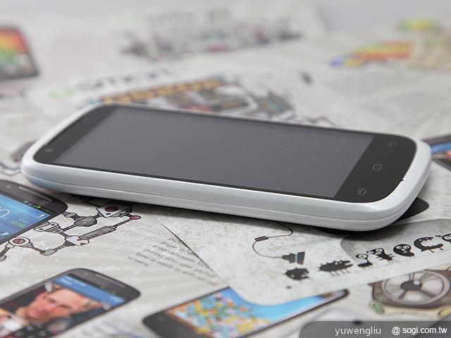 4.3吋簡約雙卡智慧精靈GSmart GS202