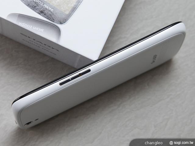 【外觀】5吋FHD 夏普AQUOS PHONE SH930W機身賞