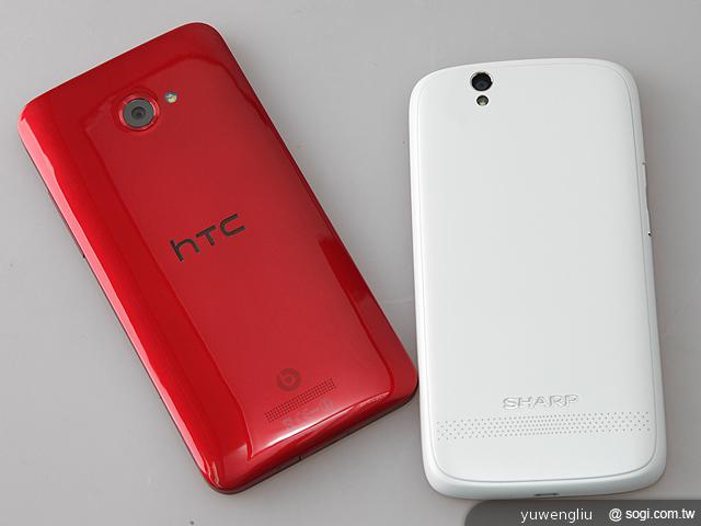 5吋1080P螢幕 HTC Butterfly與Sharp SH930W簡單比較