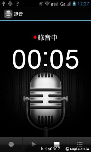 moii E801 五千有找的雙核4 吋雙卡智慧機