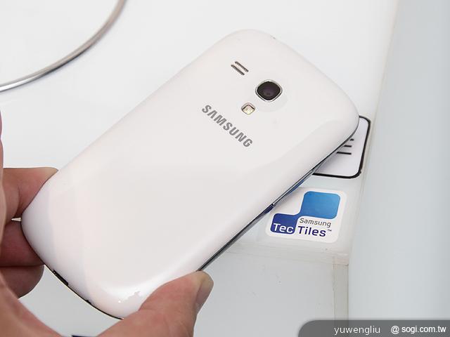 三星GALAXY S3 mini單機9900 四電信齊推