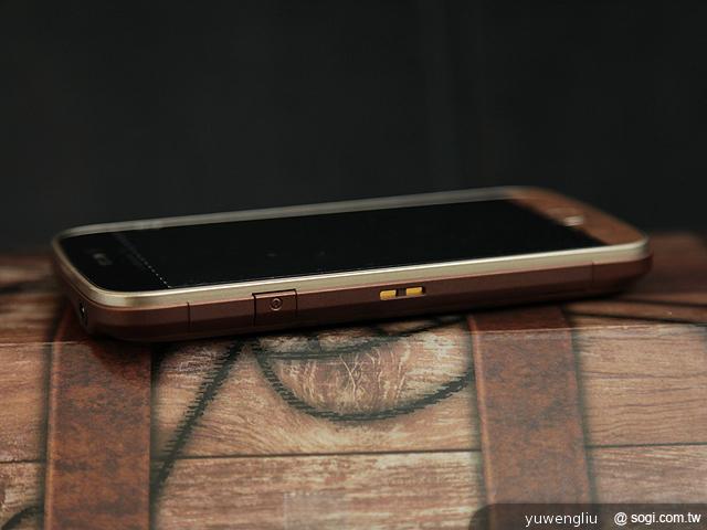 我要成為海賊王！NEC N-02E ONE PIECE特別版