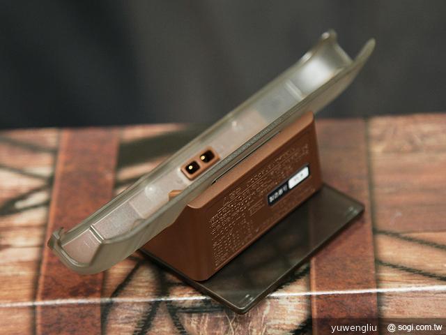 我要成為海賊王！NEC N-02E ONE PIECE特別版