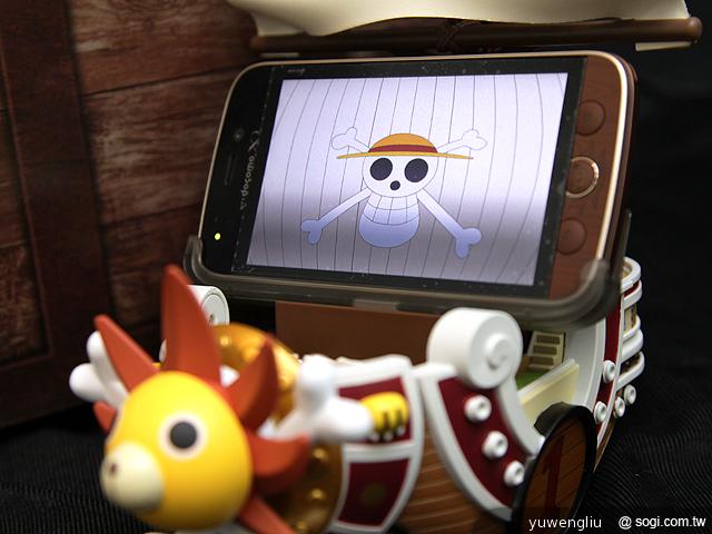 我要成為海賊王！NEC N-02E ONE PIECE特別版