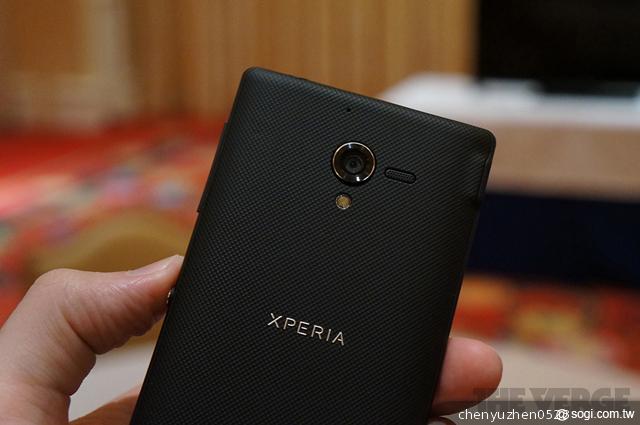 索尼旗艦雙機Xperia Z、ZL兩者差異大揭密！【CES 2013】