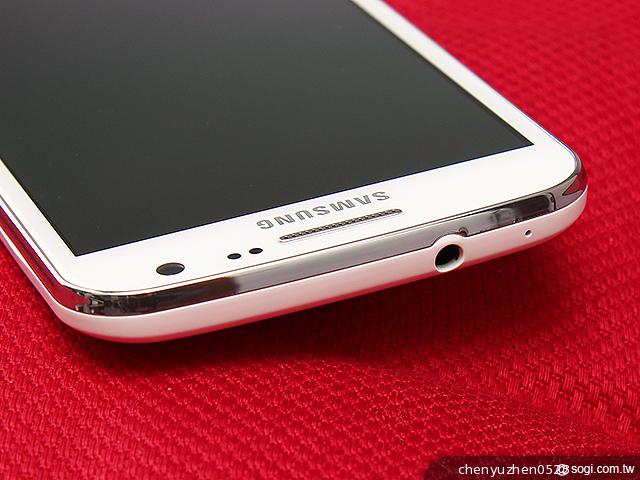 輕巧大視野 三星GALAXY Premier變臉機