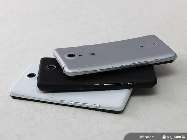 Sony Xperia T黑白銀三色、限量雅痞手機套賞析