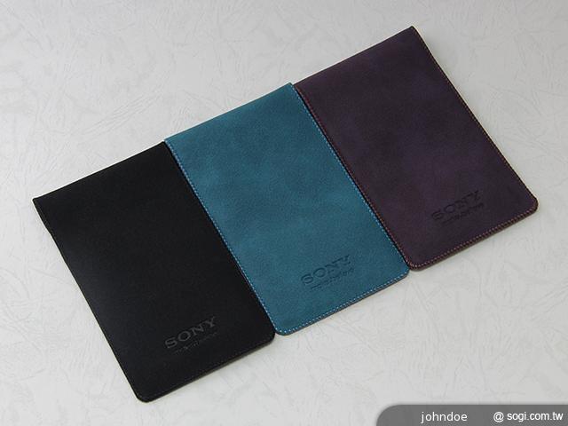 Sony Xperia T黑白銀三色、限量雅痞手機套賞析