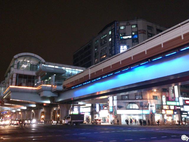 Sony Xperia T 心動弧線arc外型 怦然登場 Sony Xperia T 心動弧線arc外型 怦然登場