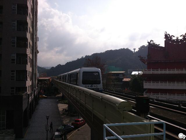 Sony Xperia T 心動弧線arc外型 怦然登場 Sony Xperia T 心動弧線arc外型 怦然登場