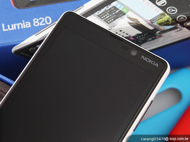 NOKIA Lumia 820無線充電彩殼換換機