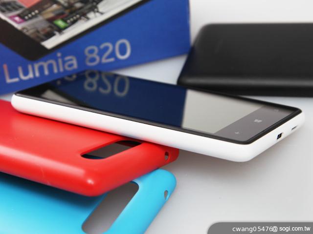 NOKIA Lumia 820無線充電彩殼換換機