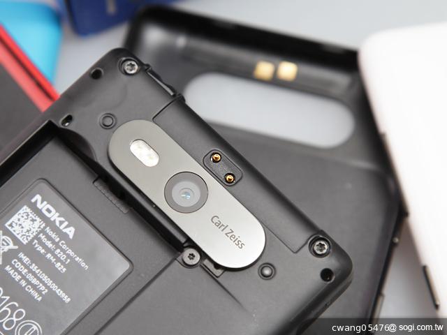 NOKIA Lumia 820無線充電彩殼換換機