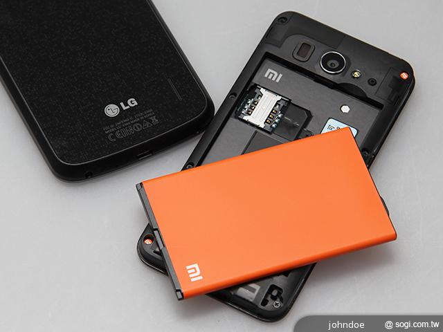 萬元有找四核手機 Nexus4、小米MI2機身比拚