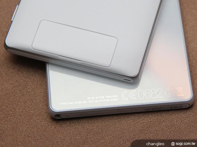 Sony Xperia Z、ZL美型5吋旗艦雙機登台 第1季開賣