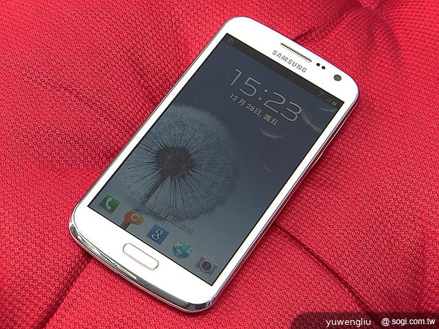 輕巧大視野 三星GALAXY Premier變臉機