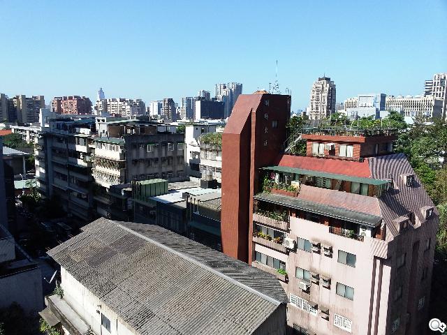 輕巧大視野 三星GALAXY Premier變臉機