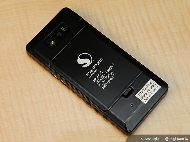 高通驍龍新雙核處理器MSM8930工程機跑分實測 自拍輔助好酷炫！