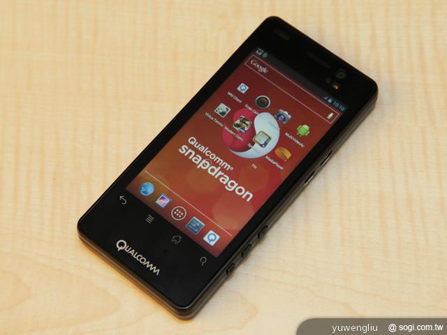 高通驍龍新雙核處理器MSM8930工程機跑分實測 自拍輔助好酷炫！