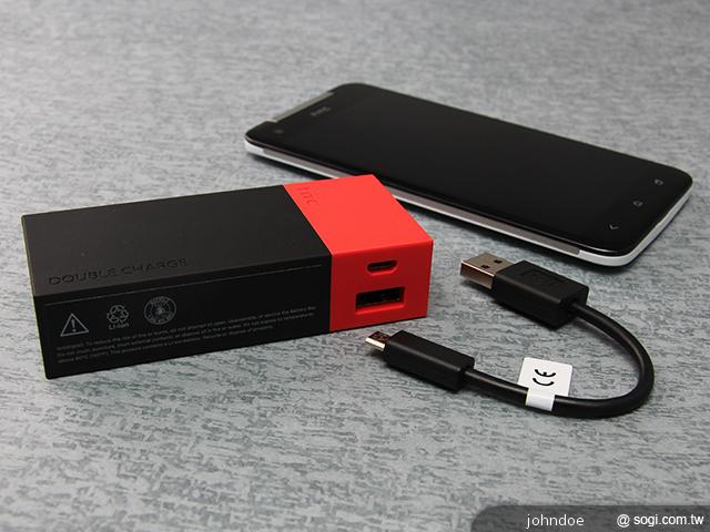 雙色混搭簡約時尚 HTC BB G600行動電源