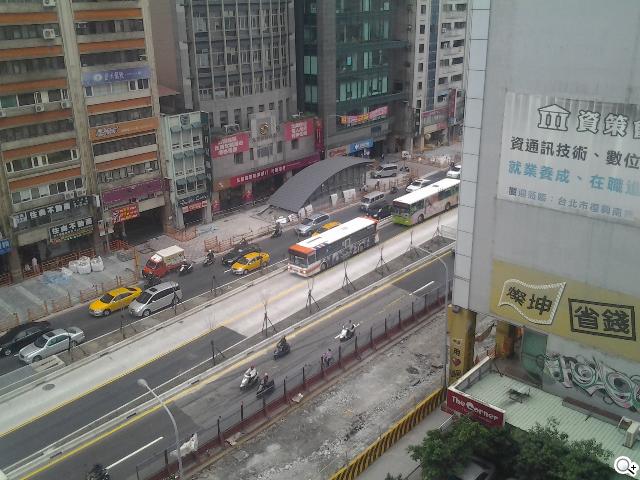 三星GALAXY Ace A＋i619平價亞太智慧輕選擇