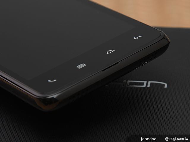 台灣製造的平價雙核手機 INHON PAPILIO G1