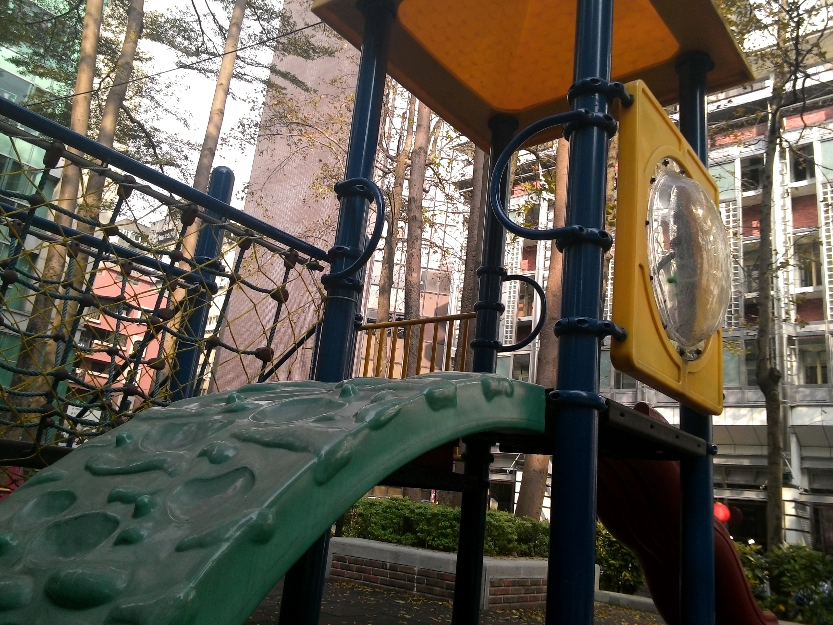 華碩VivoTab Smart ME400平板 Win8輕巧帶著走