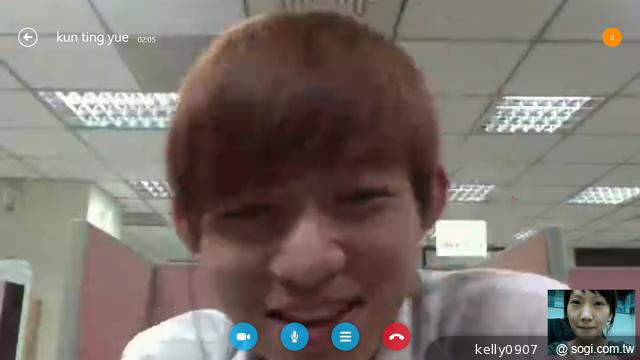 華碩VivoTab Smart ME400平板 Win8輕巧帶著走