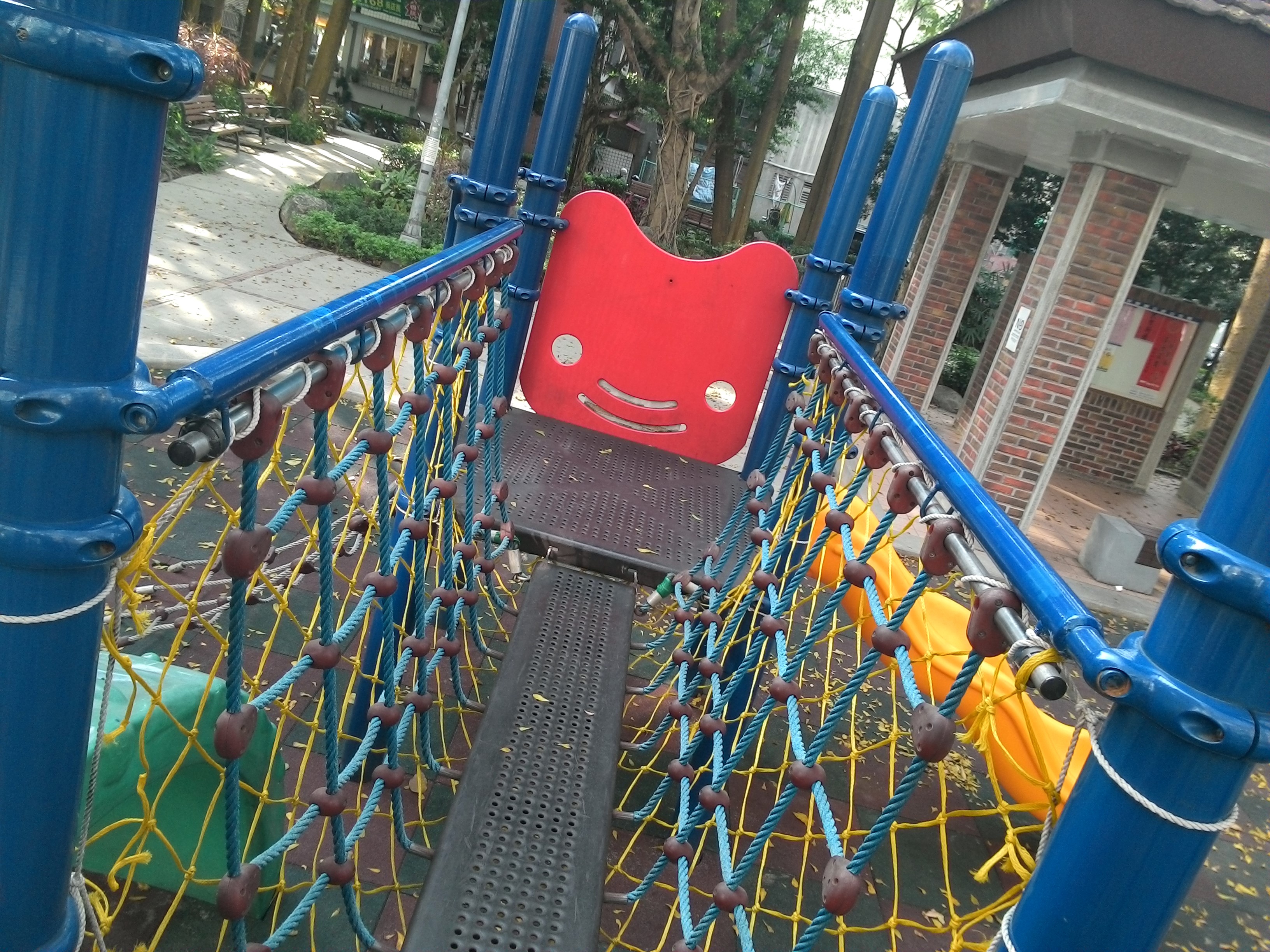 華碩VivoTab Smart ME400平板 Win8輕巧帶著走