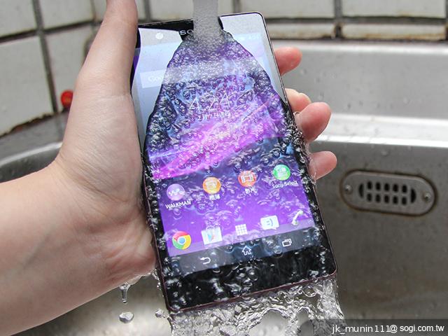 【圖賞】Sony Xperia Z C6602美型新旗艦 紫氣東來