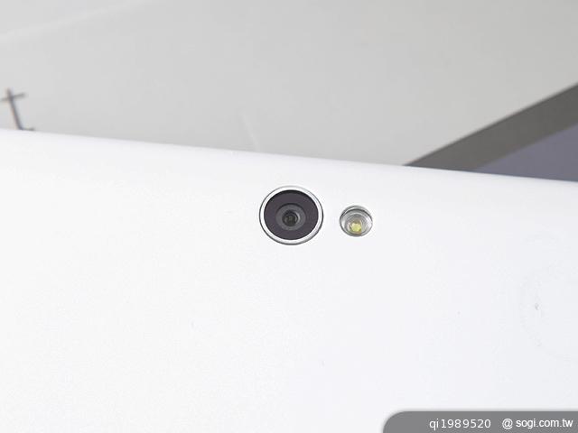 華碩VivoTab Smart ME400平板 Win8輕巧帶著走