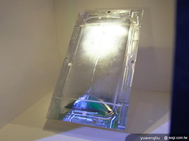 新HTC One外型、效能搶先看 預計3月登台