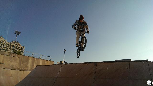 408萬畫素新HTC One實拍測試 UltraPixel與Zoe解析