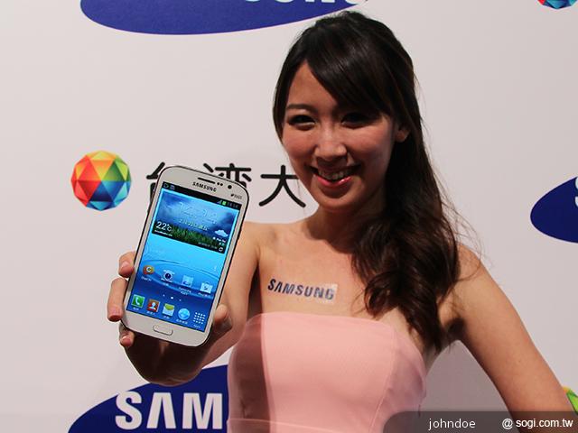 三星GALAXY Grand Duos五吋雙卡機月底開賣 單機13900 三星GALAXY Grand Duos五吋雙卡機月底開賣 單機13900