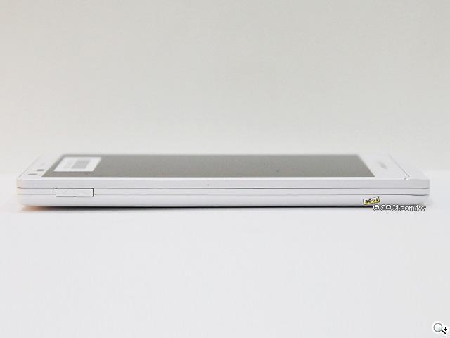 夏普AQUOS PHONE ZETA SH-02E極致效能日系美型