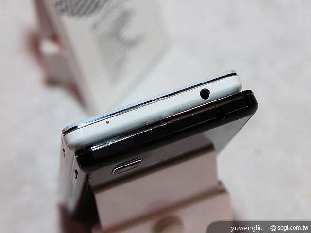 LG Optimus G E975旗艦登台 單機17900中華獨代